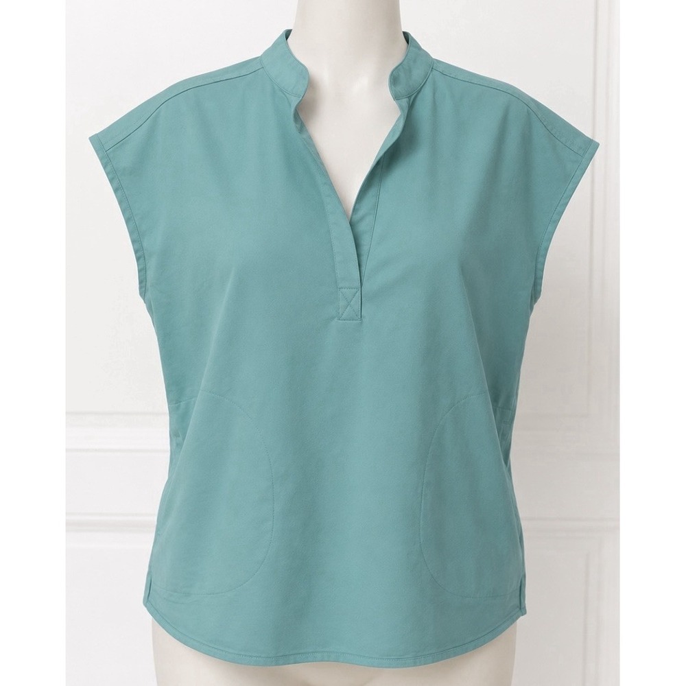 FIGS Women's Rafaela Short Sleeve Scrub Shirt Top Size Small S Fresh Aqua Blue